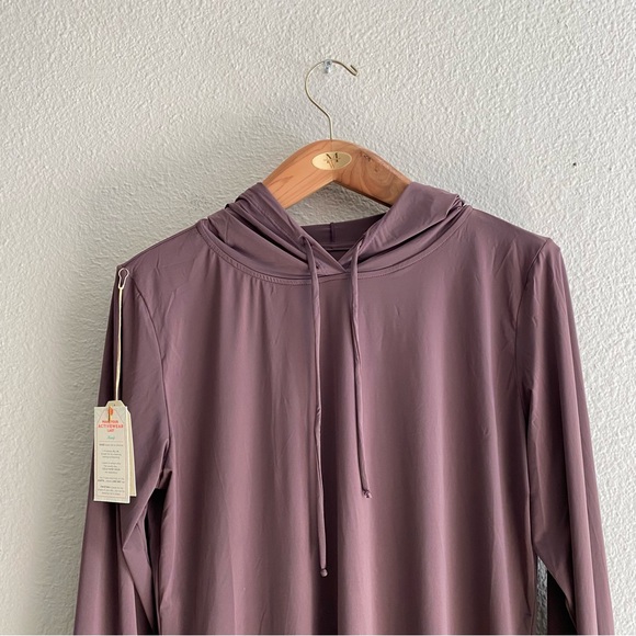 Maaji Hooded Long Sleeve Swim Top - Picture 5 of 14